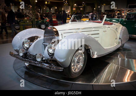 ESSEN, Deutschland - 6. April 2017: Bugatti Typ 57 c Gangloff Roadster Oldtimer auf der Techno Classica Essen Auto Show vorgestellt. Stockfoto