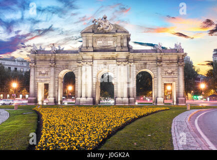 Madrid, Spanien - eines der zentralen Straßen Stockfoto