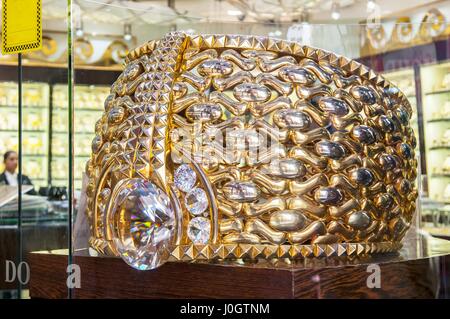 Der größte Goldring in der Welt, größte und schwerste Gold Ring, Dubai, Vereinigte Arabische Emirate. Stockfoto