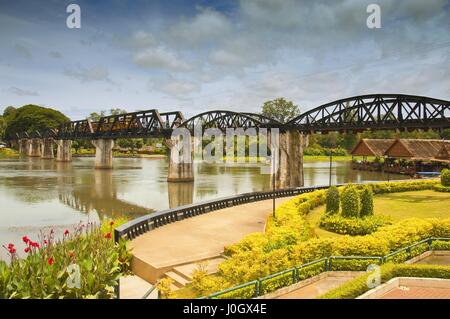 Die Brücke am River Kwai, Kanchanaburi, Thailand. Stockfoto