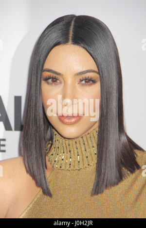 Los Angeles, USA. 12. April 2017. Kim Kardashian West 12.04.2017 der US-Premiere von "The Promise" auf dem TCL Chinese Theater in Hollywood, CA Kredit statt: Cronos/Alamy Live News Stockfoto