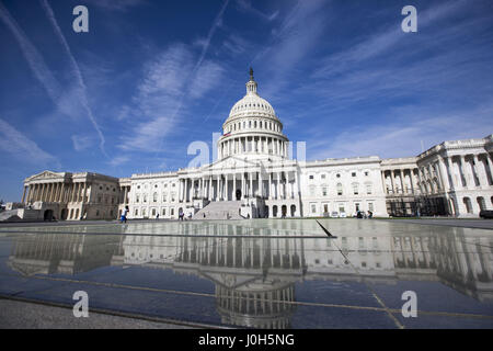 Washington, USA. 13. April 2017. Das US-Kapitol in Washington, am 13. April 2017. Bildnachweis: Alex Edelman/ZUMA Draht/Alamy Live-Nachrichten Stockfoto