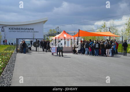 Berlin, Deutschland. 13. April 2017. Die internationale Garten Ausstellung 2017 beginnt in Berlin Kredit: Markku Rainer Peltonen/Alamy Live News Stockfoto