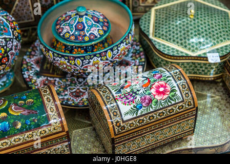 Persische Schmuckkartons im Shop in Shiraz, Hauptstadt der Provinz Fars im Iran Stockfoto