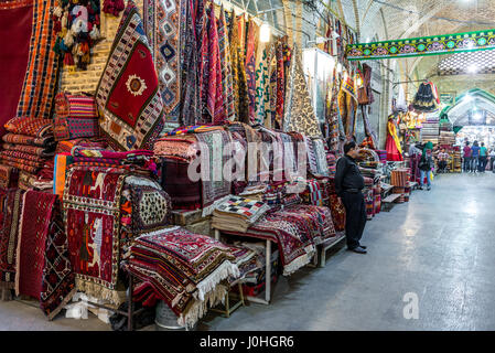 Teppichgeschäft in Vakil-Basar, Hauptbasar Shiraz Shiraz Stadt, Hauptstadt der Provinz Fars im Iran Stockfoto