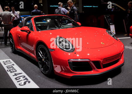 Genf, Schweiz - 7. März 2017: Porsche 911 Targa 4 GTS Sportwagen auf der 87. Genfer Autosalon vorgestellt. Stockfoto