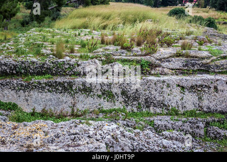 Altar der Hiero II (auch genannt großer Altar von Syrakus) Ruinen in Neapolis archäologischen Park in Syrakus Stadt, Insel Sizilien, Italien Stockfoto