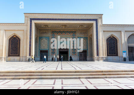 Teil des Komplexes der Moschee und Mausoleum von Shah Cheragh in Shiraz, Hauptstadt der Provinz Fars im Iran Stockfoto