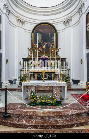 Altar der Kirche von Saint Philip Apostle (Chiesa di San Filippo Apostolo) auf der Insel Ortygia, historischen Teil von Syrakus auf Sizilien Insel, Italien Stockfoto