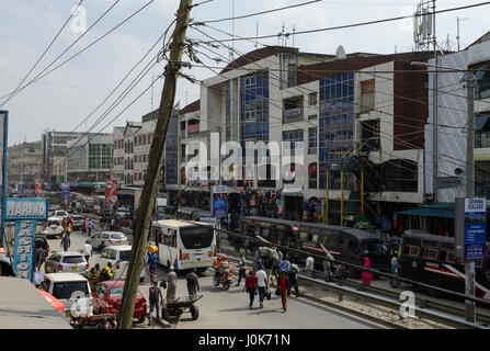 KENIA, Nairobi, Flüchtlinge aus Somalia in der Vorstadt Eastleigh auch Little Mogadischu genannt wegen der großen somalischen Bevölkerung, Haupteinkaufsstraße, Amal Einkaufszentrum Stockfoto