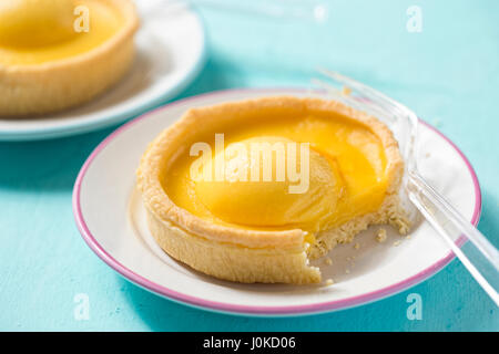 Mango Passion Fruit Torten Stockfoto