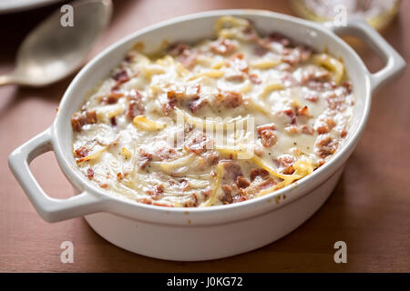 Spaghetti Carbonara Backen Stockfoto