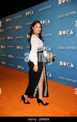 Tessa Thompson kommt bei der 2015 MOCA Gala am 30. Mai 2015 in Los Angeles, Kalifornien von Louis Vuitton bei The Geffen Contemporary at MOCA vorgestellt. Stockfoto