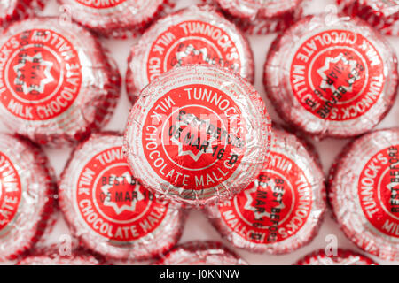 Tunnocks Schaumküsse produziert einen Keks Schokolade gedeckte Marshmallow vom Sitz in Uddingston Familie Bäcker Stockfoto