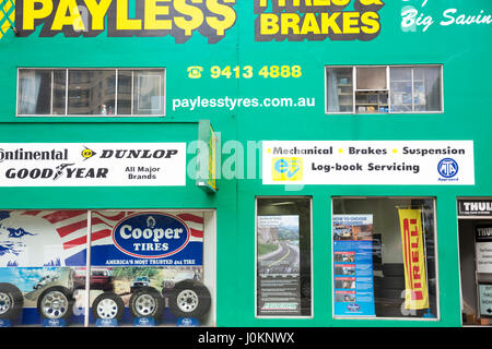 Payless Auto Auto Garage Reparaturen, Reifen, Bremsen, Geschäft in Sydney, Australien Stockfoto