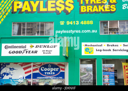 Payless Auto Auto Kfz-Reparaturen, Reifen, Bremsen, speichern in Sydney, Australien Stockfoto