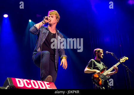 MADRID - SEP 10: Kodaline (Band) führen im Konzert beim Dcode Music Festival am 10. September 2016 in Madrid, Spanien. Stockfoto