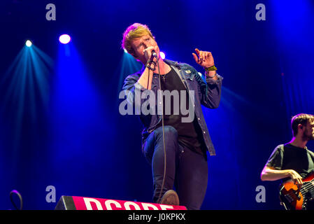 MADRID - SEP 10: Kodaline (Band) führen im Konzert beim Dcode Music Festival am 10. September 2016 in Madrid, Spanien. Stockfoto