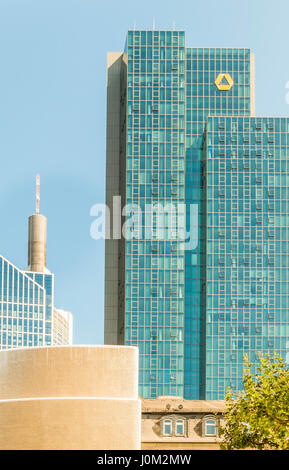 Commerzbank-Tower und Teilansicht des Maintower und Taunus Tower, Bankenviertel, Stockfoto