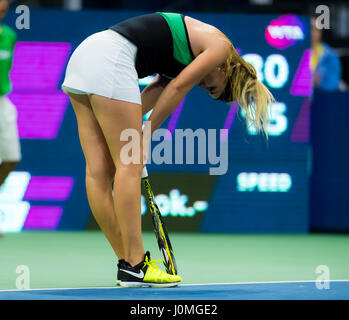 BIEL, Schweiz - 11 APRIL: Belinda Bencic in Aktion beim Tennisturnier 2017 Ladies Open Biel WTA International Stockfoto