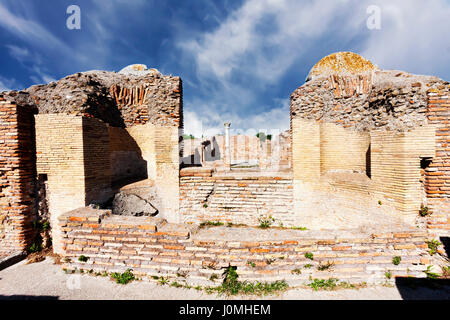 Römische Ausgrabungsstätte in Ostia Antica - Rom, Italien Stockfoto