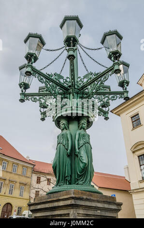 Hradschiner Platz oder Hradcanske Platz - architektonische Fundgrube von Prag Stockfoto