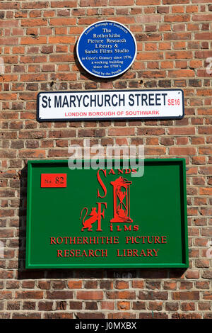 Rotherhithe Bild Forschungsbibliothek & Sands Filmstudio, St Marychurch Street, Southwark, London, England, UK. Stockfoto