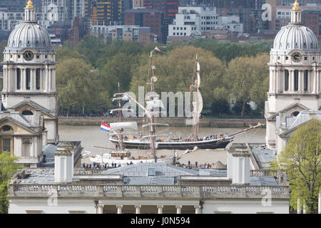 Greenwich, London, UK. 14. April 2017. Großsegler Morgenster abgebildet vorbei maritime Greenwich während dieses Ostern groß Schiffe Festival, das in einer Parade von Segeln am Sonntag gipfelt. Rob Powell/Alamy Live-Nachrichten Stockfoto