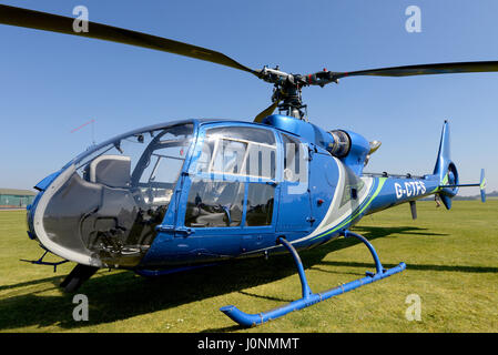 Aerospatiale Westland SA341 HT2 Gazelle G-CTFS Hubschrauber auf der fünfzigsten Jahrestagung des Typs in Middle Wallop, Hampshire, Großbritannien Stockfoto