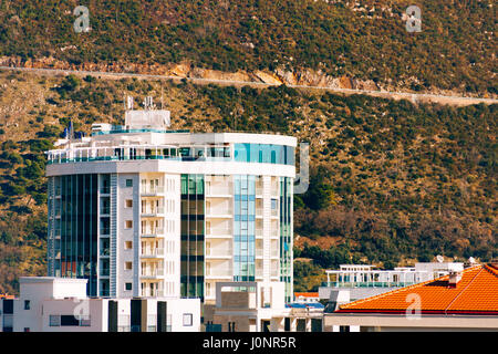 Hotel Tre Canne an der Küste von Budva, Montenegro Stockfoto