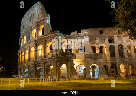 Kolosseum, Nachtbeleuchtung, Rom, Latium, Italien, Europa Stockfoto