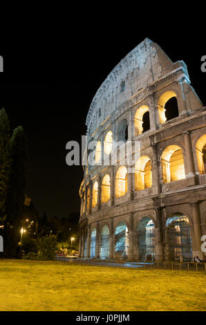 Kolosseum, Nachtbeleuchtung, Rom, Latium, Italien, Europa Stockfoto