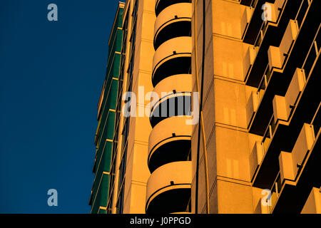 Beach Condos entlang der Küste Stockfoto