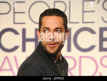 Zachary Levi besucht das Volk Wahl Awards 2016 Nominee Ankündigung auf das Paley Center for Media am 3. November 2015 in Los Angeles, Kalifornien. Stockfoto