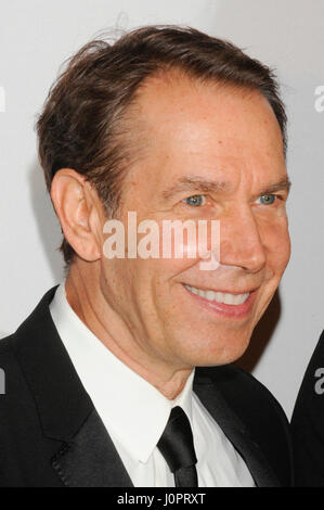 Jeff Koons besucht breit Museum schwarze Krawatte konstituierende Abendessen an der breiten am 17. September 2015 in Los Angeles, Kalifornien. Stockfoto