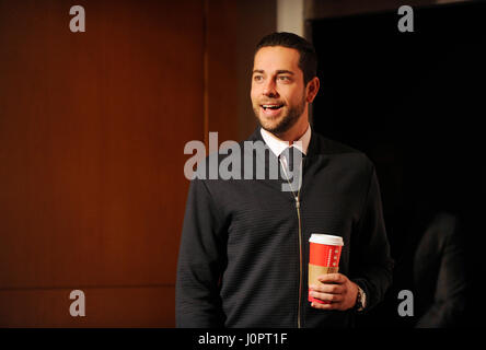 Zachary Levi besucht das Volk Wahl Awards 2016 Nominee Ankündigung auf das Paley Center for Media am 3. November 2015 in Los Angeles, Kalifornien. Stockfoto