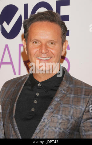 Executive Producer Mark Burnett besucht der Menschen Choice Awards 2016 Nominee Ankündigung am 3. November 2015 in Los Angeles, Kalifornien. Stockfoto