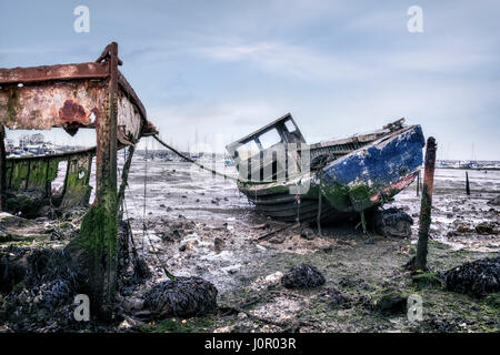 Boot-Wracks in Löcher Bay, Poole, Dorset, England, UK Stockfoto