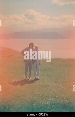 DIES IST EIN DIGITALES BILD-DATENSATZ FÜR EINEN GEFUNDENEN UNERWÜNSCHTE FOTOGRAFISCHEN PRINT GLASPLATTE VERWORFEN ODER FILM-NEGATIV ODER FARBE TRANSPARENZ UNBEKANNTER HERKUNFT WIEDERENTDECKT ERHOLT GESAMMELT UND DIGITAL ARCHIVIERT. BILD THEMA DATUM UND ORT IST DERZEIT UNBEKANNT. INFORMATIONEN KÖNNEN IN ZUKUNFT GEÄNDERT WERDEN. BILDER IN DIESER SAMMLUNG SIND NICHT MODELL ODER EIGENSCHAFT FREIGEGEBEN UND NICHT IN DAS URSPRÜNGLICHE BILD COPYRIGHT BEANSPRUCHT WIRD. FOTOGRAF UNBEKANNT/ANONYM.  QUELLE: AMELIE DIGITALE ARCHIVKOPIE © COPYRIGHT AJAXNETPHOTO/AJAXNEWS & FEATURE SERVICE. Stockfoto