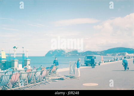 DIES IST EIN DIGITALES BILD-DATENSATZ FÜR EINEN GEFUNDENEN UNERWÜNSCHTE FOTOGRAFISCHEN PRINT GLASPLATTE VERWORFEN ODER FILM-NEGATIV ODER FARBE TRANSPARENZ UNBEKANNTER HERKUNFT WIEDERENTDECKT ERHOLT GESAMMELT UND DIGITAL ARCHIVIERT. BILD THEMA DATUM UND ORT IST DERZEIT UNBEKANNT. INFORMATIONEN KÖNNEN IN ZUKUNFT GEÄNDERT WERDEN. BILDER IN DIESER SAMMLUNG SIND NICHT MODELL ODER EIGENSCHAFT FREIGEGEBEN UND NICHT IN DAS URSPRÜNGLICHE BILD COPYRIGHT BEANSPRUCHT WIRD. FOTOGRAF UNBEKANNT/ANONYM.  QUELLE: AMELIE DIGITALE ARCHIVKOPIE © COPYRIGHT AJAXNETPHOTO/AJAXNEWS & FEATURE SERVICE. Stockfoto