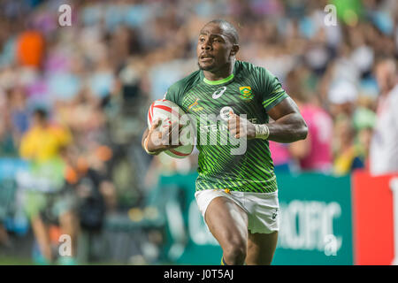 Siviwe Soyizwapi (RSA, 6) in Aktion während der Rugby Sevens Turnier Spiel zwischen Südafrika und Frankreich in Hong Kong, China von 09 bis 9. April 2017.      -KEIN Draht-SERVICE-Foto: Jürgen Keßler/dpa Stockfoto