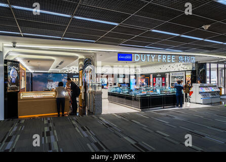 Bangkok, Thailand - 19. März 2017: Duty free Shops in Don Muang International Airport. Abflughalle Terminal 1 Stockfoto