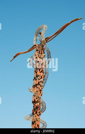 Ehernen Schlange Denkmal, Skulptur von Giovanni Fantoni, auf den Berg Nebo, in der hebräischen Bibel, des Ortes, wo Moses das gelobte Land zeigte Stockfoto