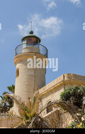 Ligthouse Blick in die Küste von Roquetas de Mar Dorf, Provinz Almería, Spanien. Stockfoto