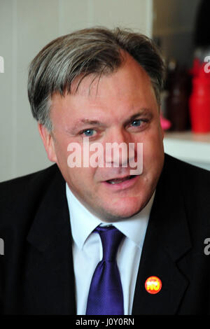 Labour-Schatten-Kanzler Ed Balls Kampagne gegen schottische Unabhängigkeit in Edinburgh Stockfoto