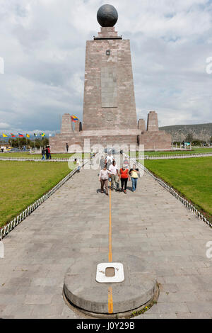 Die Hälfte der Welt in der Nähe von Quito, Ecuador Stockfoto