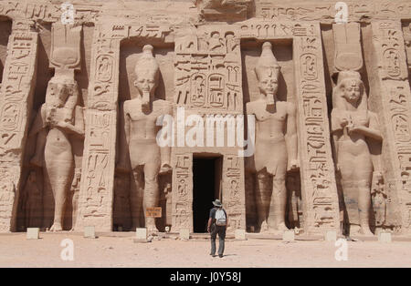 Tempel der Nefertari in Abu Simbel in Ägypten Stockfoto