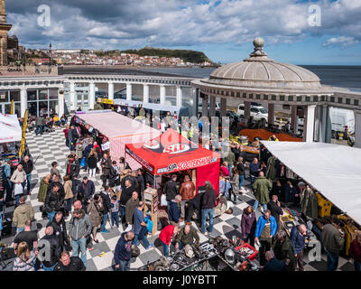 Messe in nationalen Scooter Rally Ostern 2017 am Spa Scarborough Yorkshire UK Stockfoto