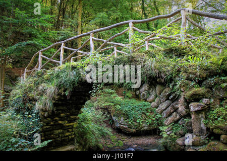 Mullerthal Trail, Schiessentumpel Wasserfall, Luxemburg Stockfoto