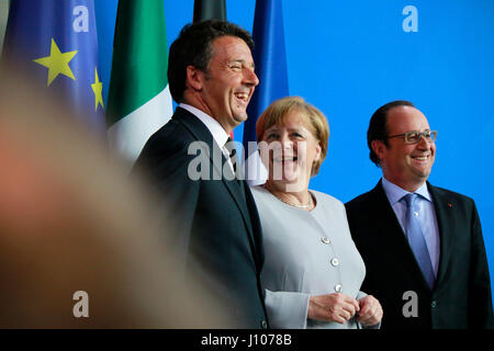 BKin Angela Merkel, Matteo Renzi, Francois Hollande - Treffen der dt. Bundeskanzlerin Mit Dem Italienischen Ministerpraesidenten Und Dem franzoesisch Stockfoto